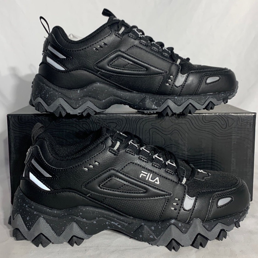 Fila Oakmont Trail Black 3mm Reflective Shoes New Womans 7.5 - Picture 2 of 6